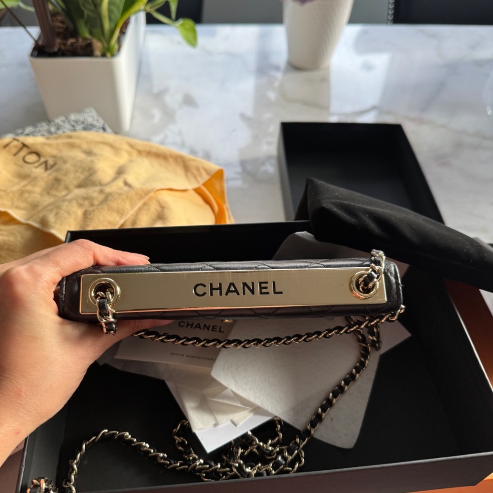 Bags - Picture 3 of 16